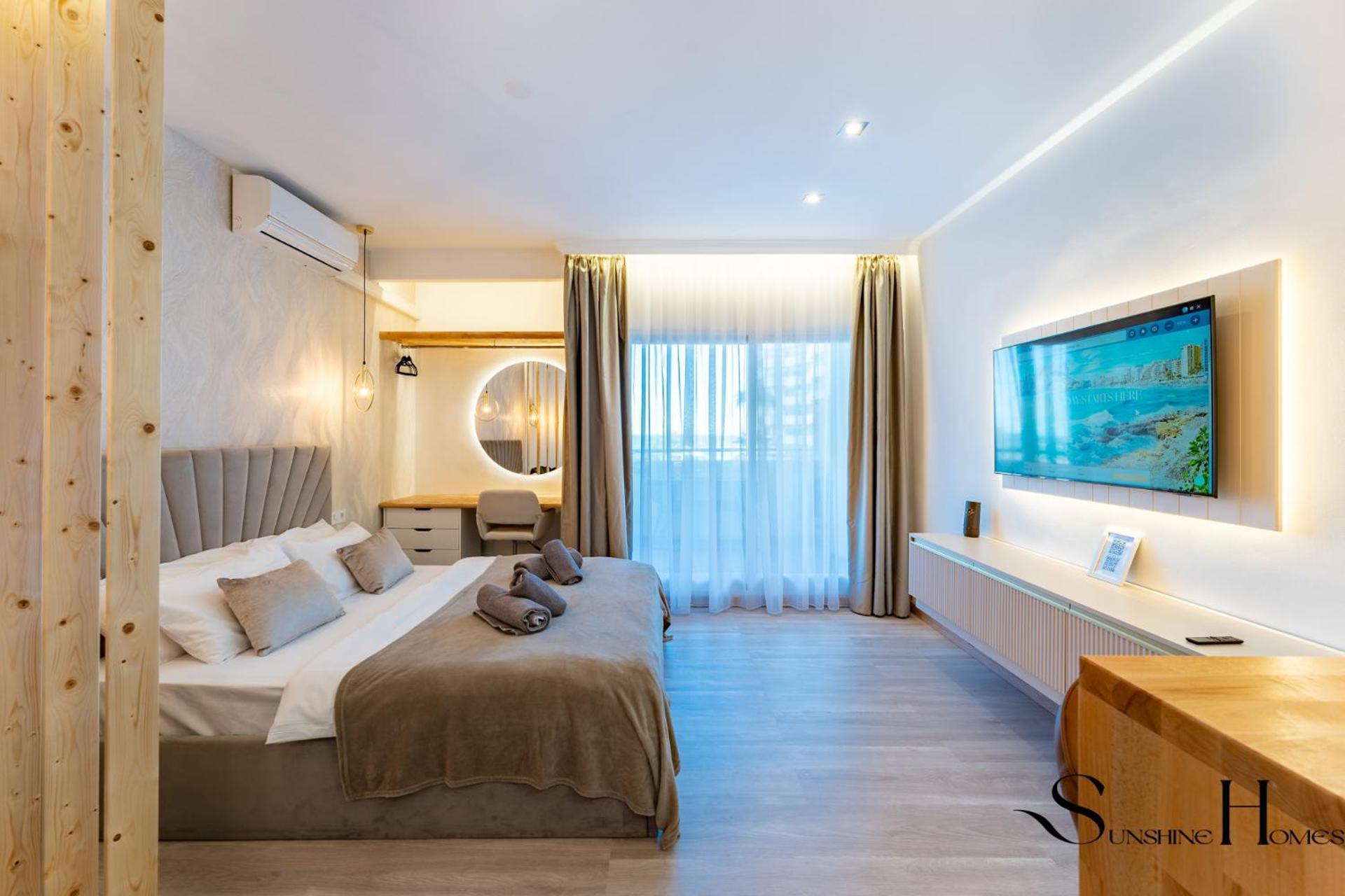 Seaview Beachfront Studio With Aqua Park & Balcony Benalmádena Buitenkant foto