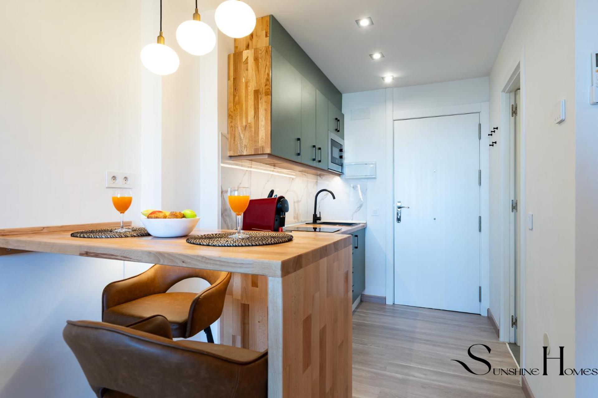 Seaview Beachfront Studio With Aqua Park & Balcony Benalmádena Buitenkant foto