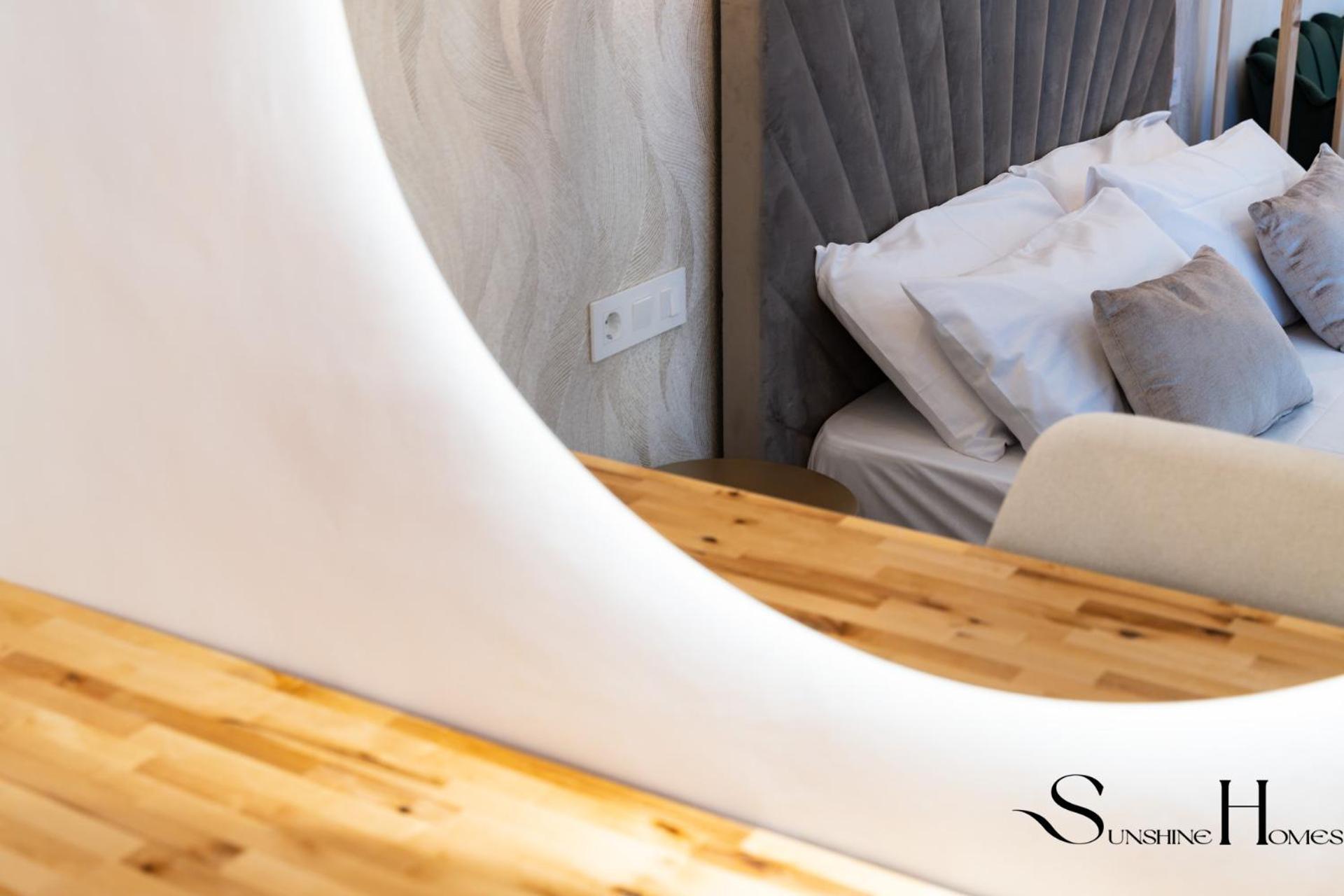 Seaview Beachfront Studio With Aqua Park & Balcony Benalmádena Buitenkant foto