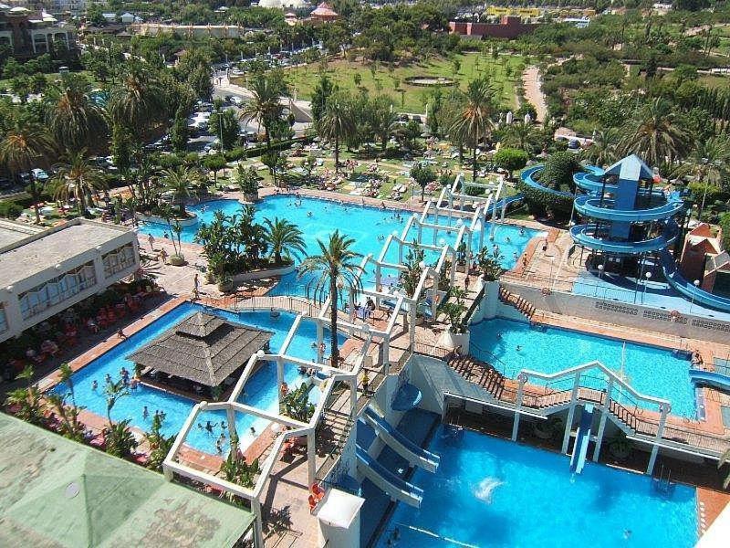 Seaview Beachfront Studio With Aqua Park & Balcony Benalmádena Buitenkant foto